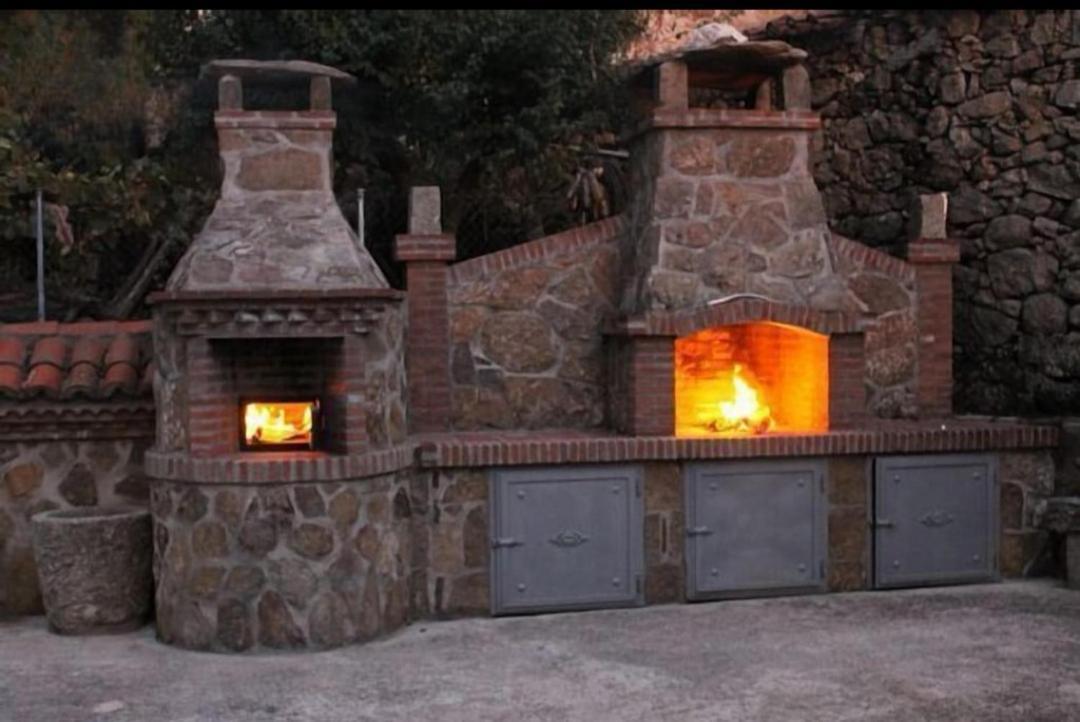 El Cauce Villa Navaluenga Kültér fotó