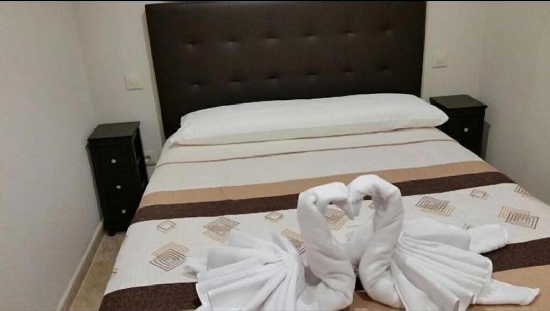 El Cauce Villa Navaluenga Kültér fotó