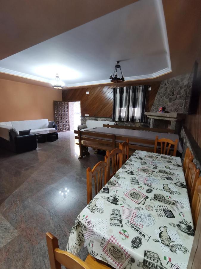 El Cauce Villa Navaluenga Kültér fotó