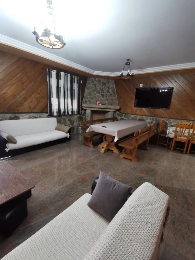 El Cauce Villa Navaluenga Kültér fotó