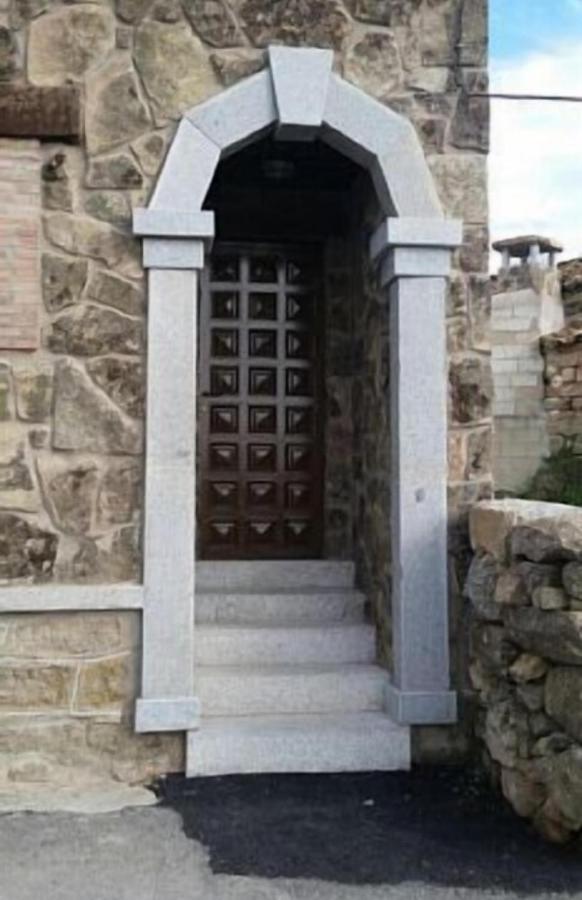 El Cauce Villa Navaluenga Kültér fotó